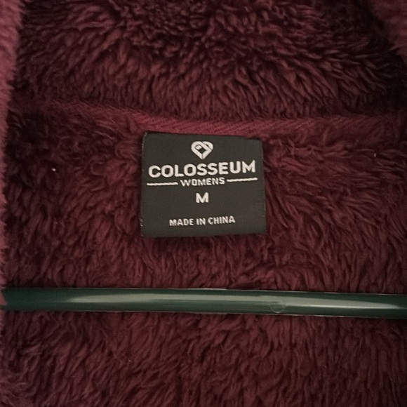 University of Minnesota women’s M sherpa vest - Picture 6 of 8